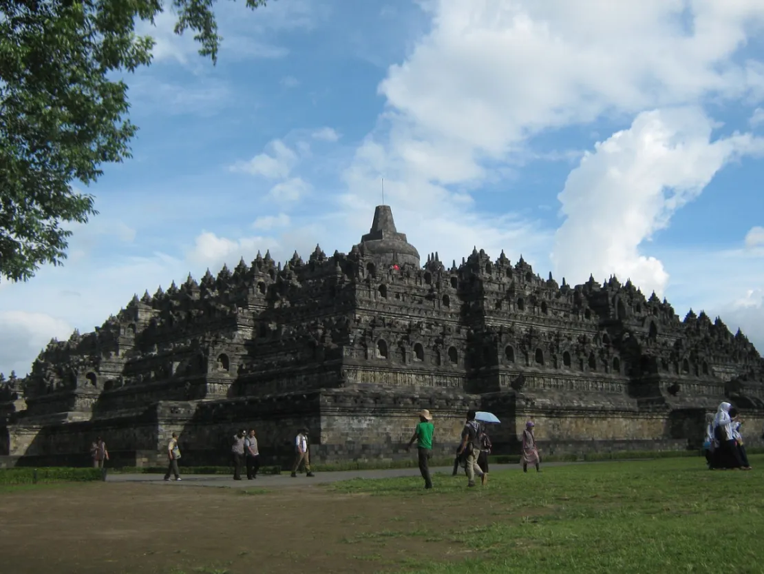 Candi Borobudur Akan Buka Juni Mendatang: Turis Wajib Pakai Masker!