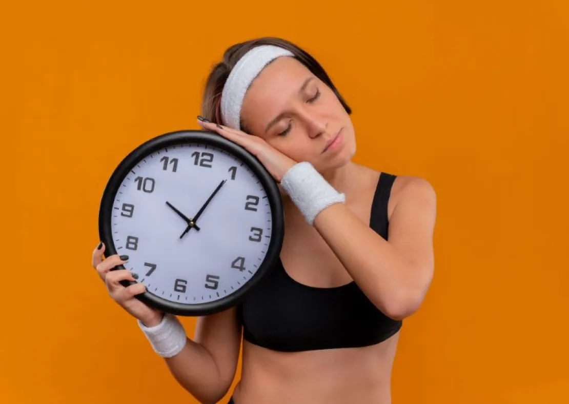 Daftar Fakta Olahraga Sebelum Tidur & Rekomendasi Gerakannya