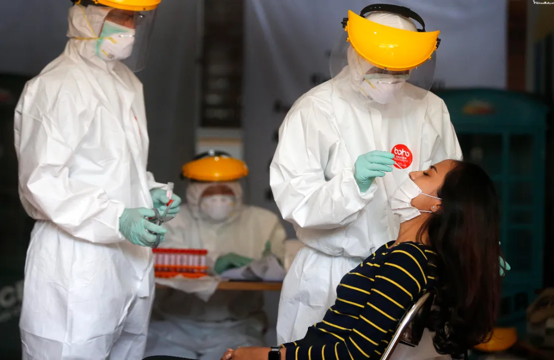 Tes Swab Covid-19 Saat Puasa. Bisa Batal Nggak Ya?