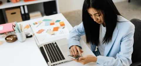 Terbiasa Multitasking dan Scroll Tanpa Henti, Apa yang Terjadi pada Tubuh Kita?