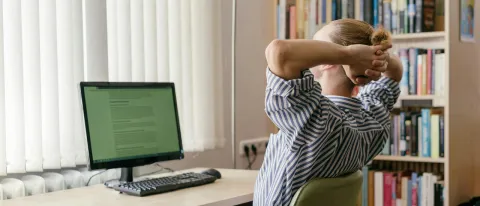 Kerja di Tempat yang Sama Setiap Hari — Pola Yang Mempengaruhi Cara Kita Bekerja
