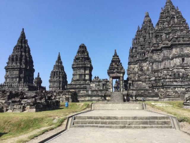 Tempat Bersejarah Di Indonesia Yang Wajib Kamu Datangi Images And
